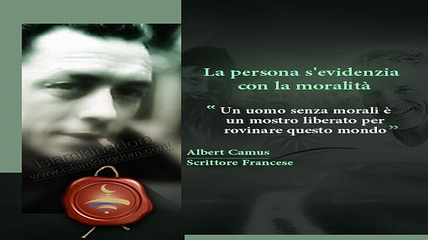 La persona si evidenzia con la moralità